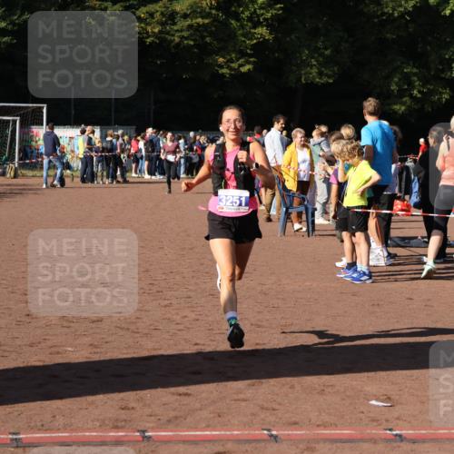 27.09.2026 - 35. Volkslauf durch das schöne Alstertal Strokosch-Dieckow http://msf.ph/oto/10583678 27.09.2026 11:23:34 Ziel 3165, 3251 meine-sportfotos.de
