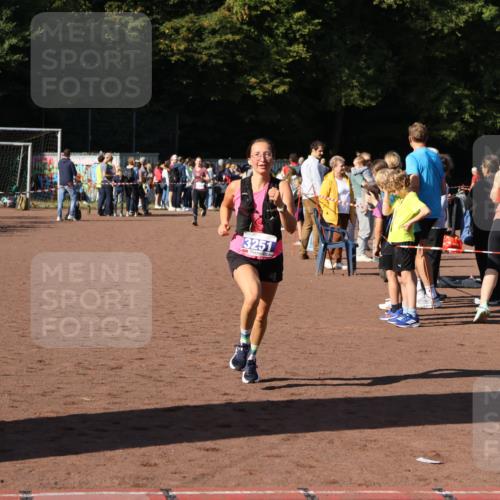 27.09.2026 - 35. Volkslauf durch das schöne Alstertal Strokosch-Dieckow http://msf.ph/oto/10583681 27.09.2026 11:23:34 Ziel 3165, 3251 meine-sportfotos.de