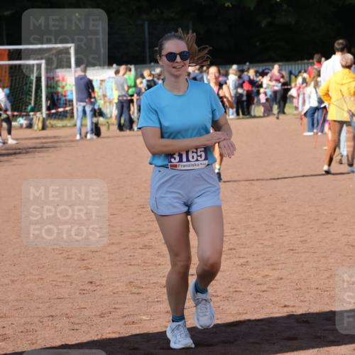 27.09.2026 - 35. Volkslauf durch das schöne Alstertal Strokosch-Dieckow http://msf.ph/oto/10583687 27.09.2026 11:23:31 Ziel 3165, 3251 meine-sportfotos.de