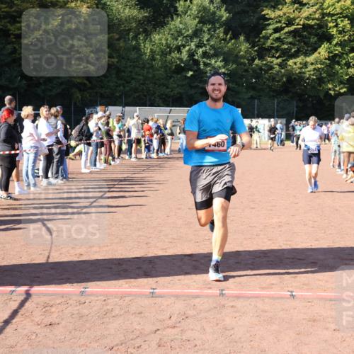27.09.2026 - 35. Volkslauf durch das schöne Alstertal Strokosch-Dieckow http://msf.ph/oto/10583741 27.09.2026 11:43:01 Ziel 1460, 3018 meine-sportfotos.de