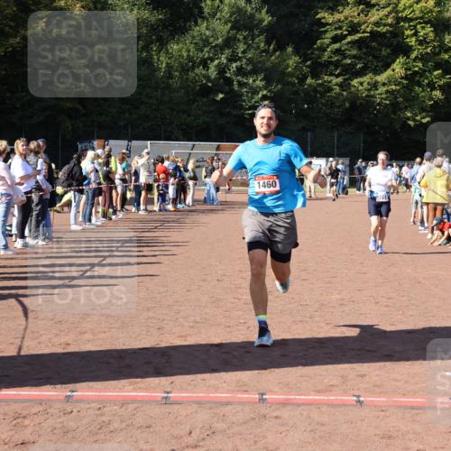 27.09.2026 - 35. Volkslauf durch das schöne Alstertal Strokosch-Dieckow http://msf.ph/oto/10583754 27.09.2026 11:43:01 Ziel 1460, 3018 meine-sportfotos.de