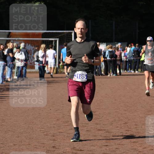27.09.2026 - 35. Volkslauf durch das schöne Alstertal Strokosch-Dieckow http://msf.ph/oto/10583770 27.09.2026 11:22:49 Ziel 1406, 3185 meine-sportfotos.de