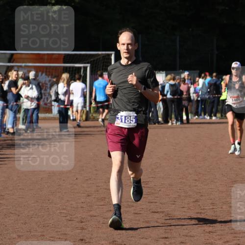 27.09.2026 - 35. Volkslauf durch das schöne Alstertal Strokosch-Dieckow http://msf.ph/oto/10583772 27.09.2026 11:22:49 Ziel 1406, 3185 meine-sportfotos.de