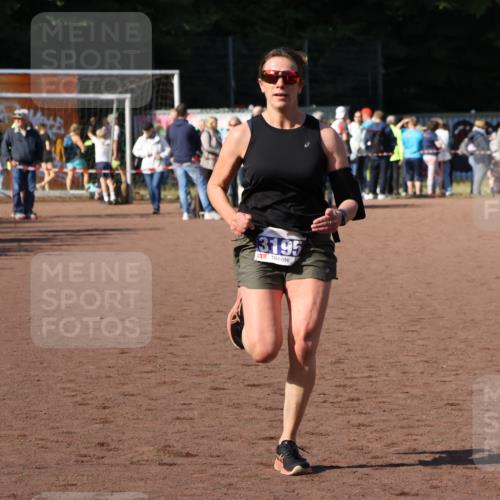 27.09.2026 - 35. Volkslauf durch das schöne Alstertal Strokosch-Dieckow http://msf.ph/oto/10583782 27.09.2026 11:22:35 Ziel 3195 meine-sportfotos.de