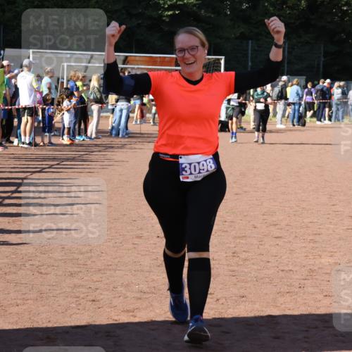 27.09.2026 - 35. Volkslauf durch das schöne Alstertal Strokosch-Dieckow http://msf.ph/oto/10583812 27.09.2026 11:42:41 Ziel 3098 meine-sportfotos.de
