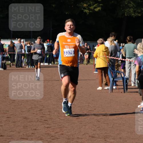 27.09.2026 - 35. Volkslauf durch das schöne Alstertal Strokosch-Dieckow http://msf.ph/oto/10583813 27.09.2026 11:22:21 Ziel 3242, 3376 meine-sportfotos.de