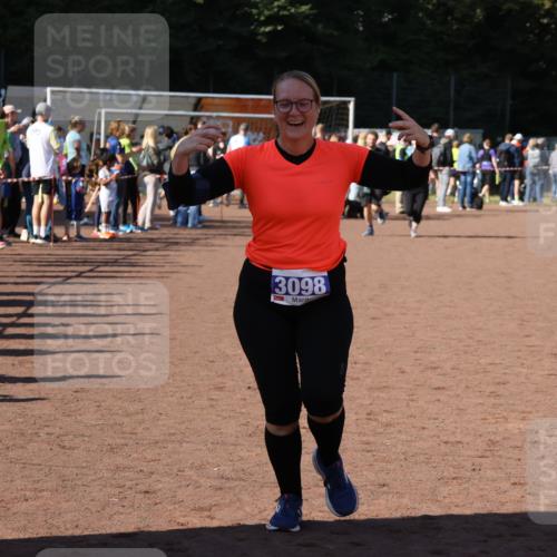 27.09.2026 - 35. Volkslauf durch das schöne Alstertal Strokosch-Dieckow http://msf.ph/oto/10583815 27.09.2026 11:42:41 Ziel 3098 meine-sportfotos.de