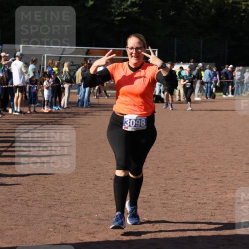 27.09.2026 - 35. Volkslauf durch das schöne Alstertal Strokosch-Dieckow http://msf.ph/oto/10583824 27.09.2026 11:42:41 Ziel 3098 meine-sportfotos.de