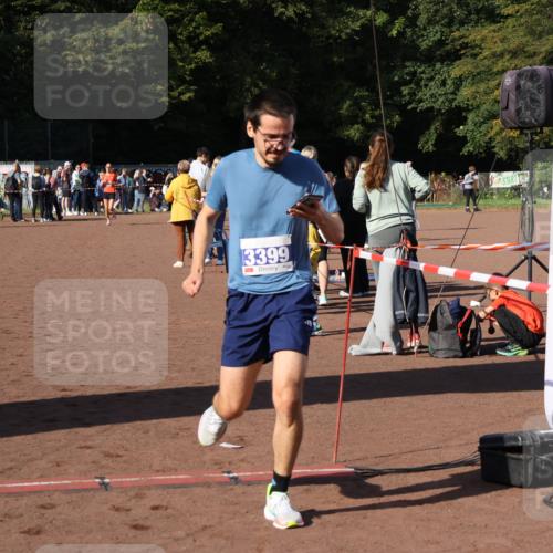 27.09.2026 - 35. Volkslauf durch das schöne Alstertal Strokosch-Dieckow http://msf.ph/oto/10583840 27.09.2026 11:22:03 Ziel 3399 meine-sportfotos.de