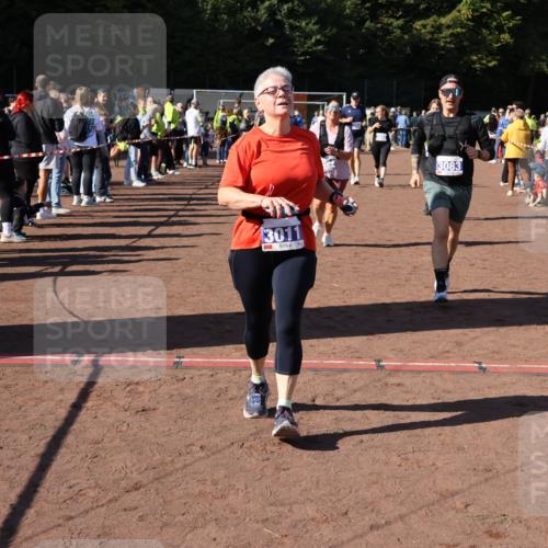 27.09.2026 - 35. Volkslauf durch das schöne Alstertal Strokosch-Dieckow http://msf.ph/oto/10583923 27.09.2026 11:42:19 Ziel 3011, 3054, 3055, 3083, 3084, 3170, 3318, 3352, 3419 meine-sportfotos.de