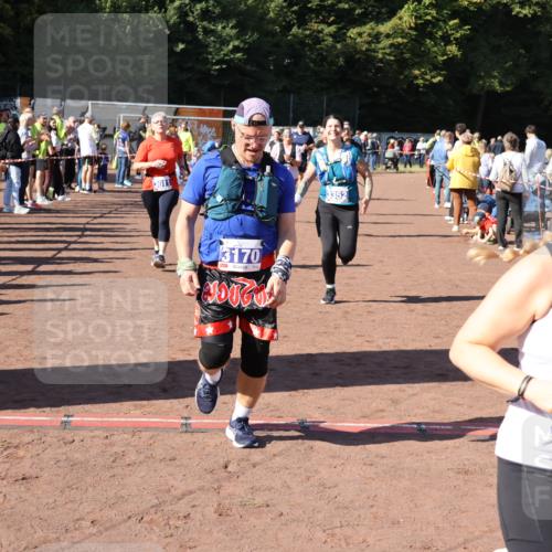 27.09.2026 - 35. Volkslauf durch das schöne Alstertal Strokosch-Dieckow http://msf.ph/oto/10583936 27.09.2026 11:42:15 Ziel 3011, 3083, 3084, 3170, 3318, 3337, 3338, 3352 meine-sportfotos.de