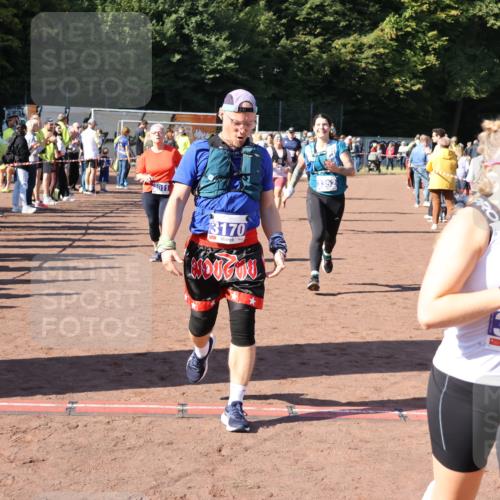 27.09.2026 - 35. Volkslauf durch das schöne Alstertal Strokosch-Dieckow http://msf.ph/oto/10583938 27.09.2026 11:42:15 Ziel 3011, 3083, 3084, 3170, 3318, 3337, 3338, 3352 meine-sportfotos.de