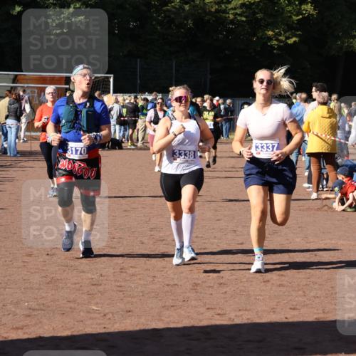 27.09.2026 - 35. Volkslauf durch das schöne Alstertal Strokosch-Dieckow http://msf.ph/oto/10583947 27.09.2026 11:42:13 Ziel 3011, 3083, 3084, 3143, 3170, 3337, 3338, 3352 meine-sportfotos.de