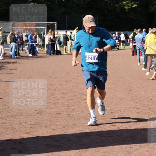 27.09.2026 - 35. Volkslauf durch das schöne Alstertal Strokosch-Dieckow http://msf.ph/oto/10583972 27.09.2026 11:41:54 Ziel 3217 meine-sportfotos.de