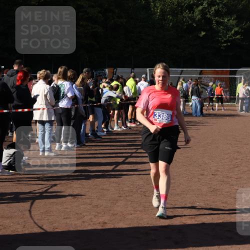 27.09.2026 - 35. Volkslauf durch das schöne Alstertal Strokosch-Dieckow http://msf.ph/oto/10583987 27.09.2026 11:41:20 Ziel 3125, 3126, 3351, 3389 meine-sportfotos.de