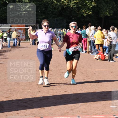 27.09.2026 - 35. Volkslauf durch das schöne Alstertal Strokosch-Dieckow http://msf.ph/oto/10584059 27.09.2026 11:40:44 Ziel 1126, 3393 meine-sportfotos.de