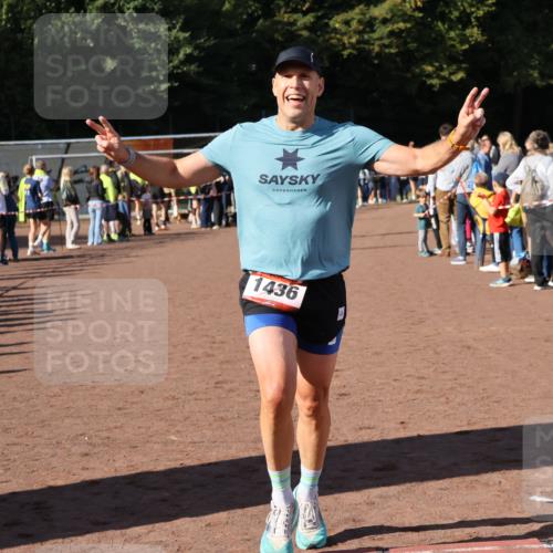 27.09.2026 - 35. Volkslauf durch das schöne Alstertal Strokosch-Dieckow http://msf.ph/oto/10584088 27.09.2026 11:37:38 Ziel 1436, 3053 meine-sportfotos.de