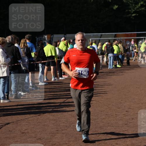 27.09.2026 - 35. Volkslauf durch das schöne Alstertal Strokosch-Dieckow http://msf.ph/oto/10584107 27.09.2026 11:37:32 Ziel 1436, 3196, 3334 meine-sportfotos.de