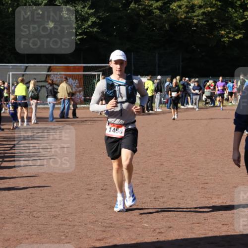 27.09.2026 - 35. Volkslauf durch das schöne Alstertal Strokosch-Dieckow http://msf.ph/oto/10584133 27.09.2026 11:40:19 Ziel 1458, 3081, 3082, 4195, 4198, 4199, 4200 meine-sportfotos.de