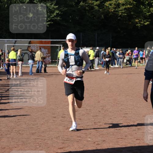 27.09.2026 - 35. Volkslauf durch das schöne Alstertal Strokosch-Dieckow http://msf.ph/oto/10584137 27.09.2026 11:40:19 Ziel 1458, 3081, 3082, 4195, 4198, 4199, 4200 meine-sportfotos.de