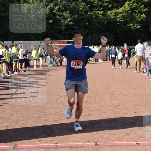 27.09.2026 - 35. Volkslauf durch das schöne Alstertal Strokosch-Dieckow http://msf.ph/oto/10584188 27.09.2026 11:39:48 Ziel 1459 meine-sportfotos.de