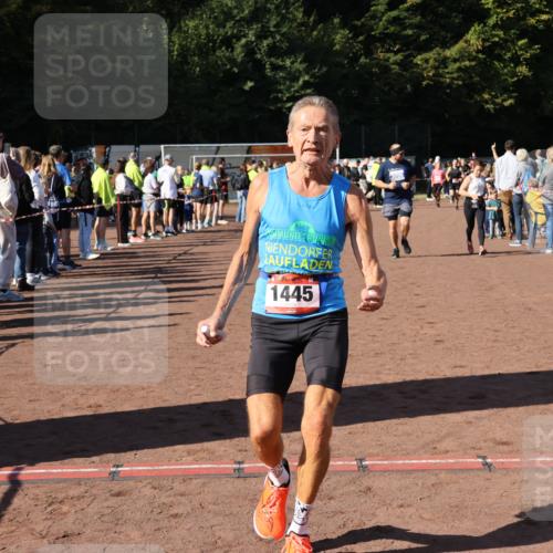 27.09.2026 - 35. Volkslauf durch das schöne Alstertal Strokosch-Dieckow http://msf.ph/oto/10584198 27.09.2026 11:37:09 Ziel 1441, 1445, 3096, 3097, 3386, 3387 meine-sportfotos.de