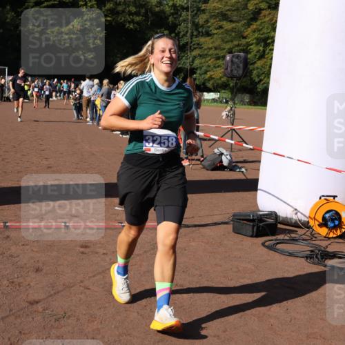 27.09.2026 - 35. Volkslauf durch das schöne Alstertal Strokosch-Dieckow http://msf.ph/oto/10584245 27.09.2026 11:36:56 Ziel 1439, 3258, 3332, 3963 meine-sportfotos.de