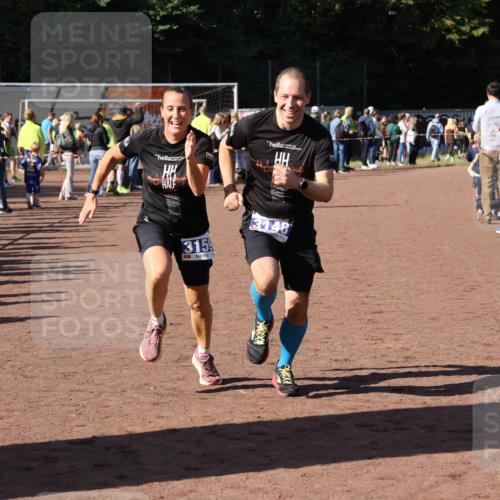 27.09.2026 - 35. Volkslauf durch das schöne Alstertal Strokosch-Dieckow http://msf.ph/oto/10584267 27.09.2026 11:39:15 Ziel 1529, 3148, 3159 meine-sportfotos.de