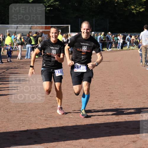 27.09.2026 - 35. Volkslauf durch das schöne Alstertal Strokosch-Dieckow http://msf.ph/oto/10584269 27.09.2026 11:39:15 Ziel 1529, 3148, 3159 meine-sportfotos.de