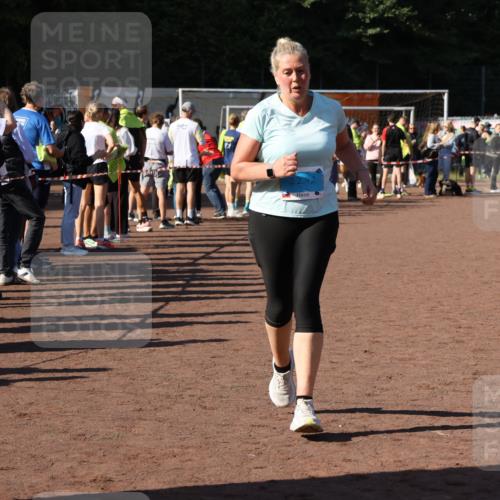 27.09.2026 - 35. Volkslauf durch das schöne Alstertal Strokosch-Dieckow http://msf.ph/oto/10584399 27.09.2026 11:38:11 Ziel 1434, 2242 meine-sportfotos.de