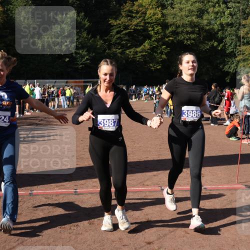 27.09.2026 - 35. Volkslauf durch das schöne Alstertal Strokosch-Dieckow http://msf.ph/oto/10584445 27.09.2026 11:36:09 Ziel 3224, 3225, 3407, 3408, 3986, 3987 meine-sportfotos.de