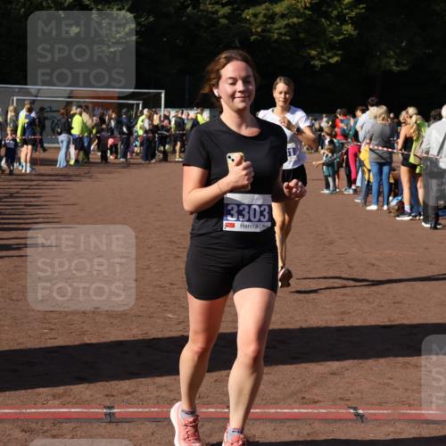 27.09.2026 - 35. Volkslauf durch das schöne Alstertal Strokosch-Dieckow http://msf.ph/oto/10584595 27.09.2026 11:35:30 Ziel 1429, 3131, 3271, 3303 meine-sportfotos.de