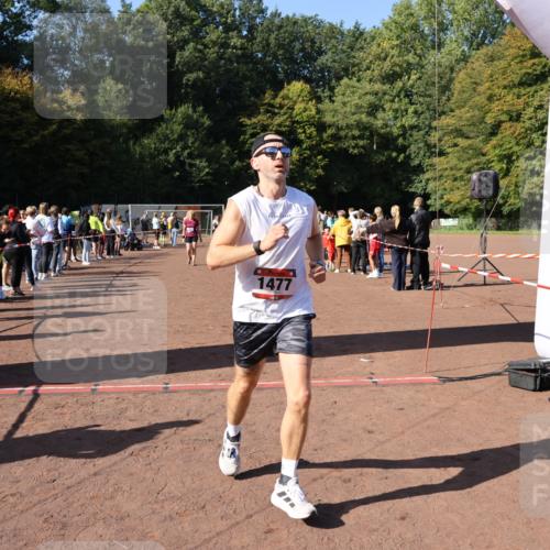 27.09.2026 - 35. Volkslauf durch das schöne Alstertal Strokosch-Dieckow http://msf.ph/oto/10584686 27.09.2026 11:51:12 Ziel 1129, 1477, 3023, 3218 meine-sportfotos.de