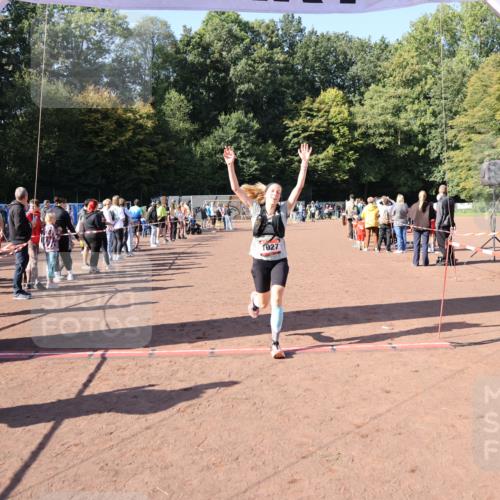 27.09.2026 - 35. Volkslauf durch das schöne Alstertal Strokosch-Dieckow http://msf.ph/oto/10584726 27.09.2026 11:51:01 Ziel 1027, 1514 meine-sportfotos.de