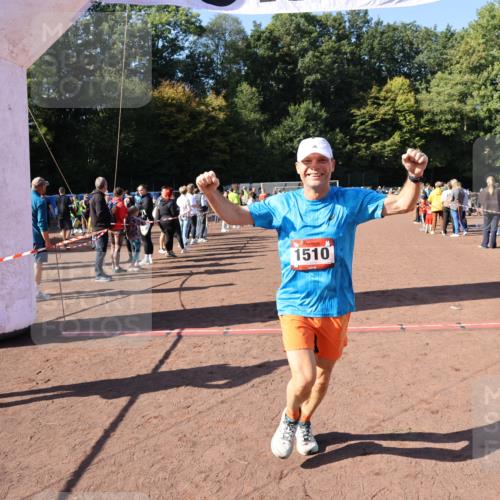 27.09.2026 - 35. Volkslauf durch das schöne Alstertal Strokosch-Dieckow http://msf.ph/oto/10584757 27.09.2026 11:50:45 Ziel 1510 meine-sportfotos.de