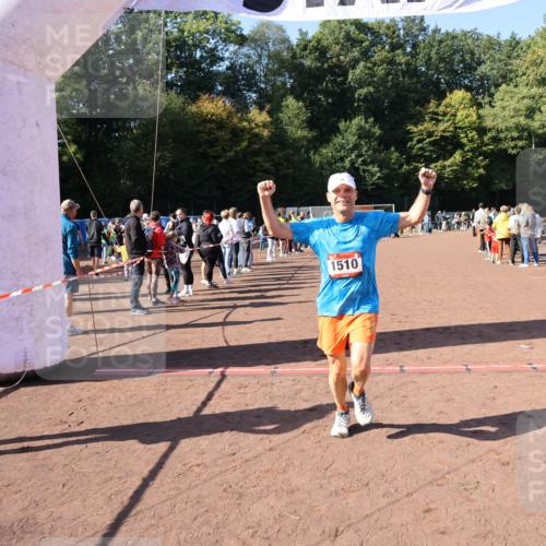 27.09.2026 - 35. Volkslauf durch das schöne Alstertal Strokosch-Dieckow http://msf.ph/oto/10584769 27.09.2026 11:50:44 Ziel 1510 meine-sportfotos.de