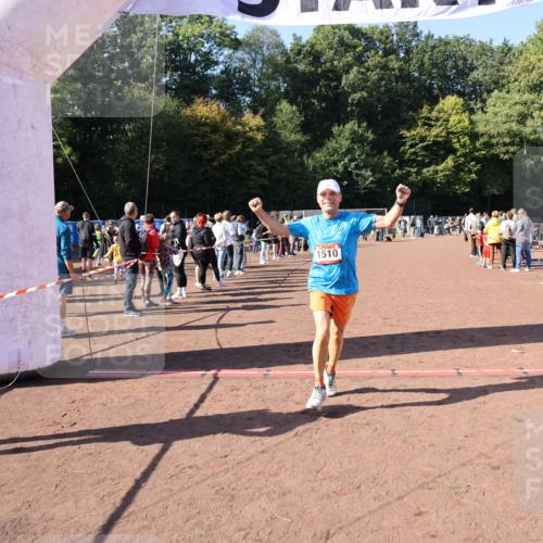 27.09.2026 - 35. Volkslauf durch das schöne Alstertal Strokosch-Dieckow http://msf.ph/oto/10584779 27.09.2026 11:50:44 Ziel 1510 meine-sportfotos.de