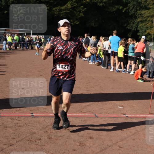 27.09.2026 - 35. Volkslauf durch das schöne Alstertal Strokosch-Dieckow http://msf.ph/oto/10584806 27.09.2026 11:34:20 Ziel 1427 meine-sportfotos.de