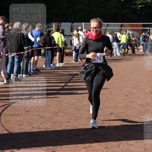 27.09.2026 - 35. Volkslauf durch das schöne Alstertal Strokosch-Dieckow http://msf.ph/oto/10584865 27.09.2026 11:33:51 Ziel 3178 meine-sportfotos.de