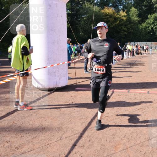 27.09.2026 - 35. Volkslauf durch das schöne Alstertal Strokosch-Dieckow http://msf.ph/oto/10584910 27.09.2026 11:50:16 Ziel 1449, 1515, 3043, 3044, 3189, 3191, 3193 meine-sportfotos.de