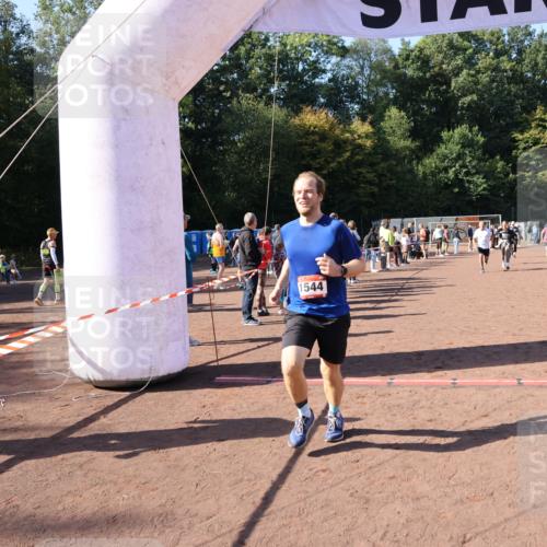 27.09.2026 - 35. Volkslauf durch das schöne Alstertal Strokosch-Dieckow http://msf.ph/oto/10584991 27.09.2026 11:50:08 Ziel 1449, 1515, 1544, 3043, 3044, 3193 meine-sportfotos.de
