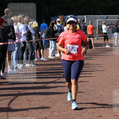 27.09.2026 - 35. Volkslauf durch das schöne Alstertal Strokosch-Dieckow http://msf.ph/oto/10584994 27.09.2026 11:48:45 Ziel 1483, 3301 meine-sportfotos.de