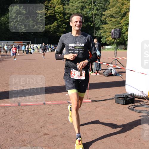 27.09.2026 - 35. Volkslauf durch das schöne Alstertal Strokosch-Dieckow http://msf.ph/oto/10585016 27.09.2026 11:48:36 Ziel 1483, 1491, 2980 meine-sportfotos.de