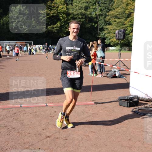 27.09.2026 - 35. Volkslauf durch das schöne Alstertal Strokosch-Dieckow http://msf.ph/oto/10585021 27.09.2026 11:48:36 Ziel 1483, 1491, 2980 meine-sportfotos.de