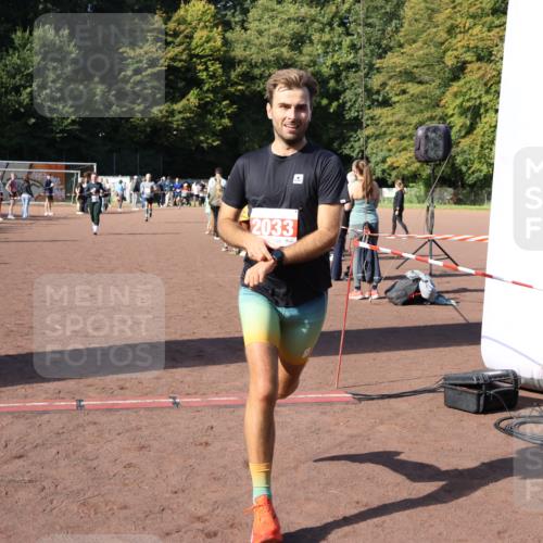 27.09.2026 - 35. Volkslauf durch das schöne Alstertal Strokosch-Dieckow http://msf.ph/oto/10585060 27.09.2026 11:49:53 Ziel 2033, 2422, 3156, 3223, 3238 meine-sportfotos.de