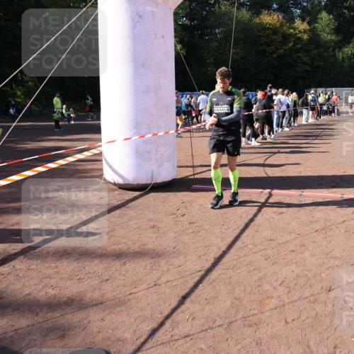 27.09.2026 - 35. Volkslauf durch das schöne Alstertal Strokosch-Dieckow http://msf.ph/oto/10585102 27.09.2026 11:48:05 Ziel 1447, 1494 meine-sportfotos.de