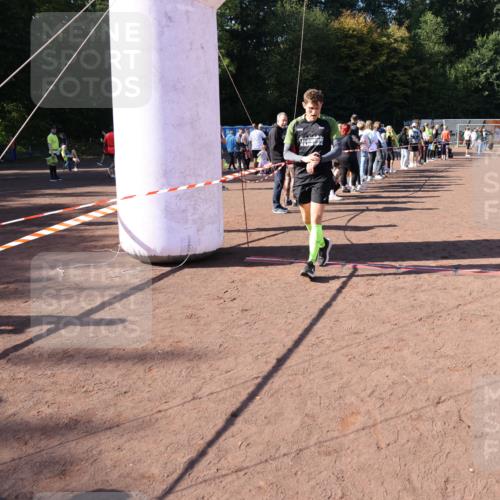 27.09.2026 - 35. Volkslauf durch das schöne Alstertal Strokosch-Dieckow http://msf.ph/oto/10585109 27.09.2026 11:48:04 Ziel 1447, 1494 meine-sportfotos.de