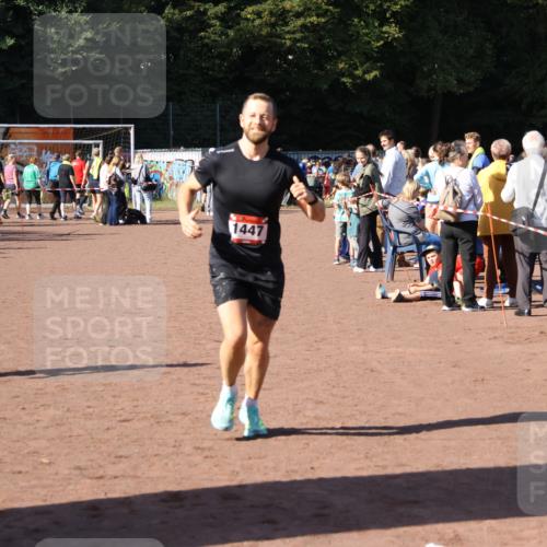 27.09.2026 - 35. Volkslauf durch das schöne Alstertal Strokosch-Dieckow http://msf.ph/oto/10585136 27.09.2026 11:48:02 Ziel 1447, 1494 meine-sportfotos.de