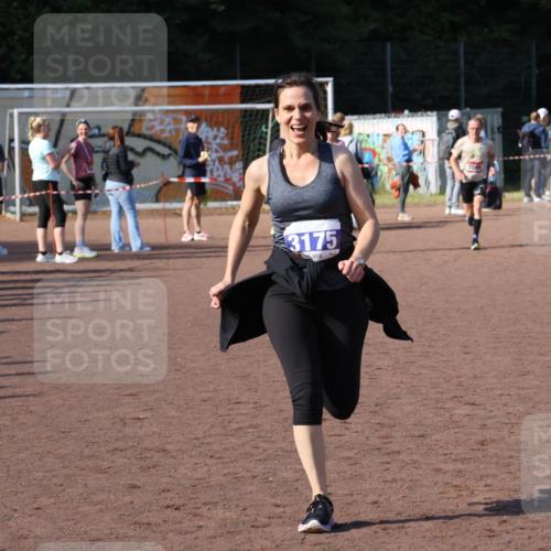 27.09.2026 - 35. Volkslauf durch das schöne Alstertal Strokosch-Dieckow http://msf.ph/oto/10585169 27.09.2026 11:49:39 Ziel 1506, 3175 meine-sportfotos.de