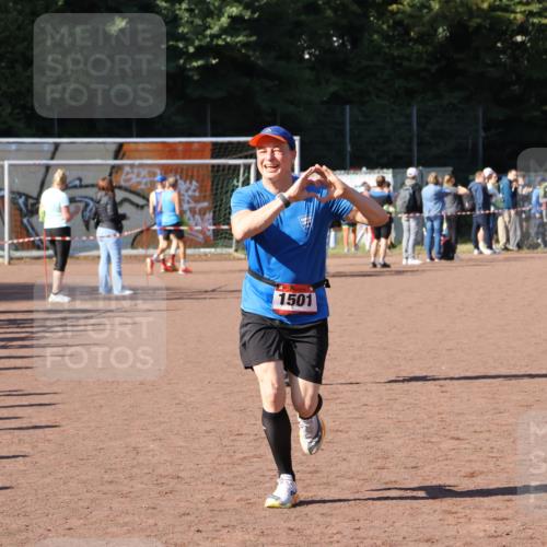 27.09.2026 - 35. Volkslauf durch das schöne Alstertal Strokosch-Dieckow http://msf.ph/oto/10585185 27.09.2026 11:47:49 Ziel 1479, 1501 meine-sportfotos.de